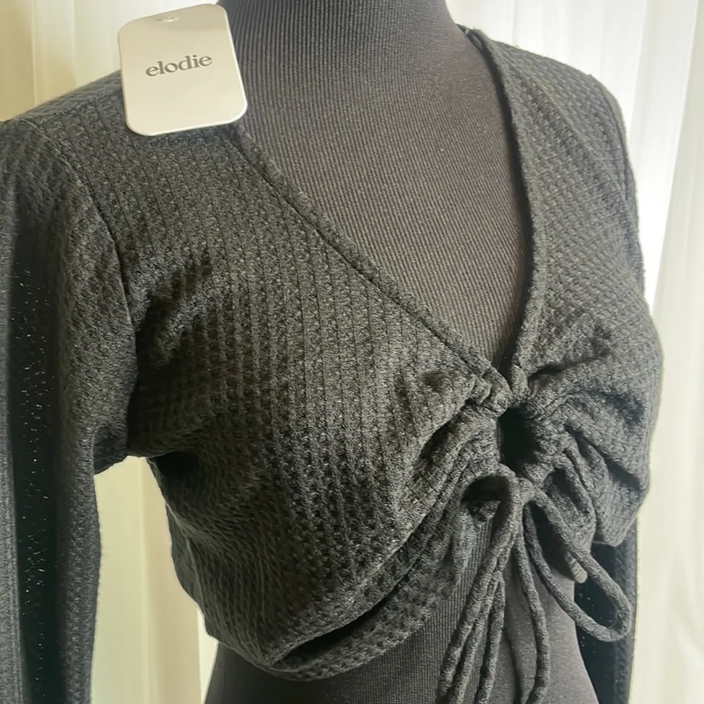 NWT Black Waffle Print ELODIE Crop Top with drawstring tie in the front, size M